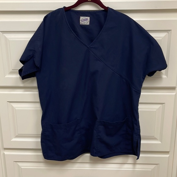 Scrubs ladies size large scrubs top, navy - Picture 1 of 3